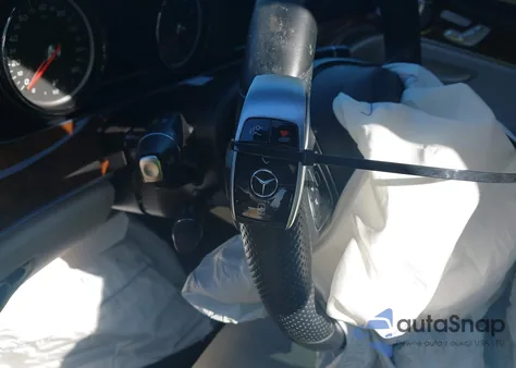 2017 Mercedes-Benz E 300 из США, поврежденный, VIN WDDZF4JB8HA029853